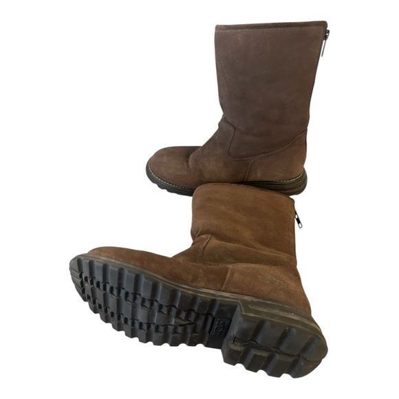 UGG Langley, Water Resistant Suede, fully lined sheepskin boots Size 6 - Picture 5 of 8